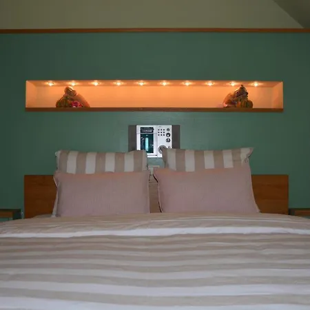 Bed & Breakfast Thai Time Wellness *